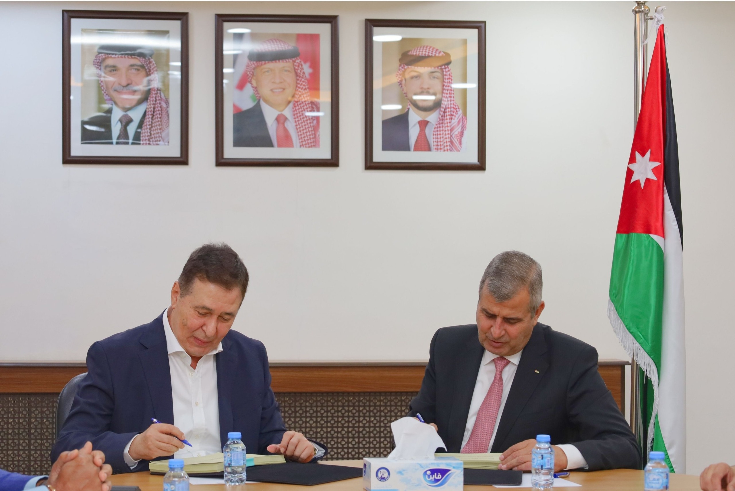 الأردن يوقع أول اتفاقية لاستغلال خامات الذهب في الجنوب