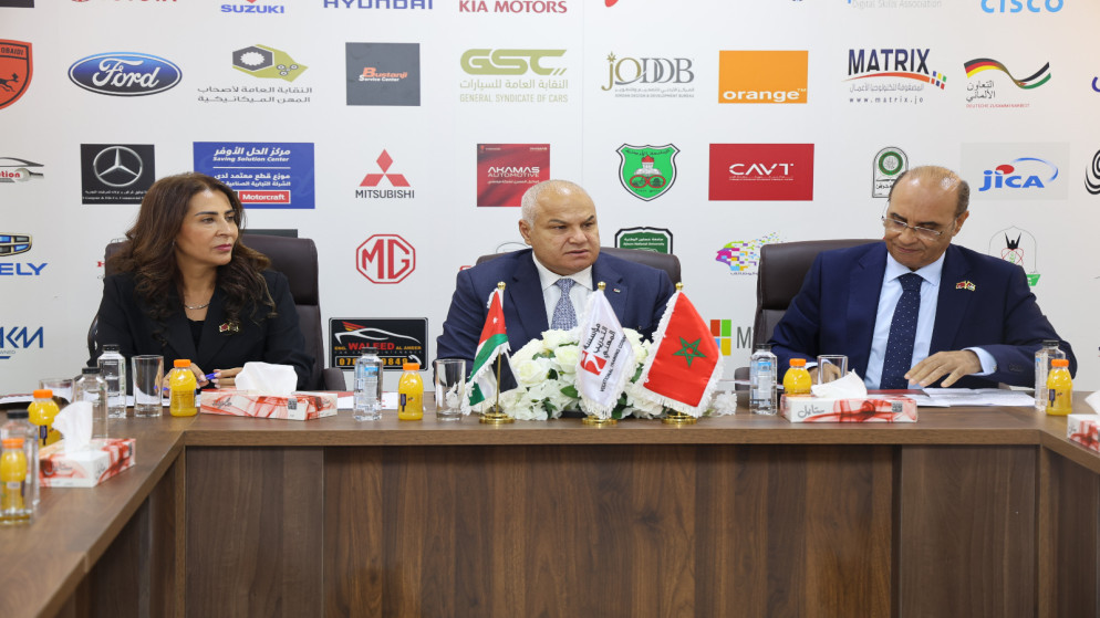 وزير العمل: إنشاء معهد تدريب مهني مع المغرب في عمّان على 3 مراحل