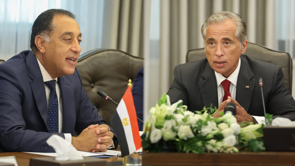 حسّان ومدبولي يؤكدان على ضرورة تكثيف الجهود لإنهاء الحرب على غزة