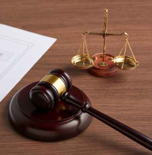 توجيه تهمة القتل العمد مكررة 3 مرات لقاتل اطفاله في الكرك