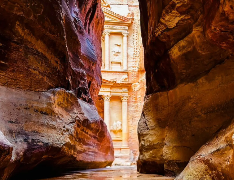عودة الحركة السياحية إلى طبيعتها في البترا