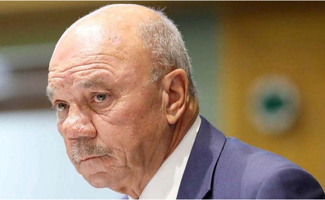 الفايز يهنئ الملك وولي العهد بالعام الهجري الجديد