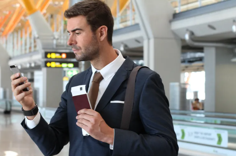 زميلي الصحفي ..  لا تسافر قبل الاستعداد رقميا والتأكد من 7 أمور