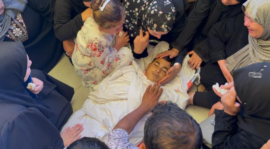 8 شهداء برصاص الاحتلال وقصف وعمليات نسف متواصلة في قطاع غزة 
