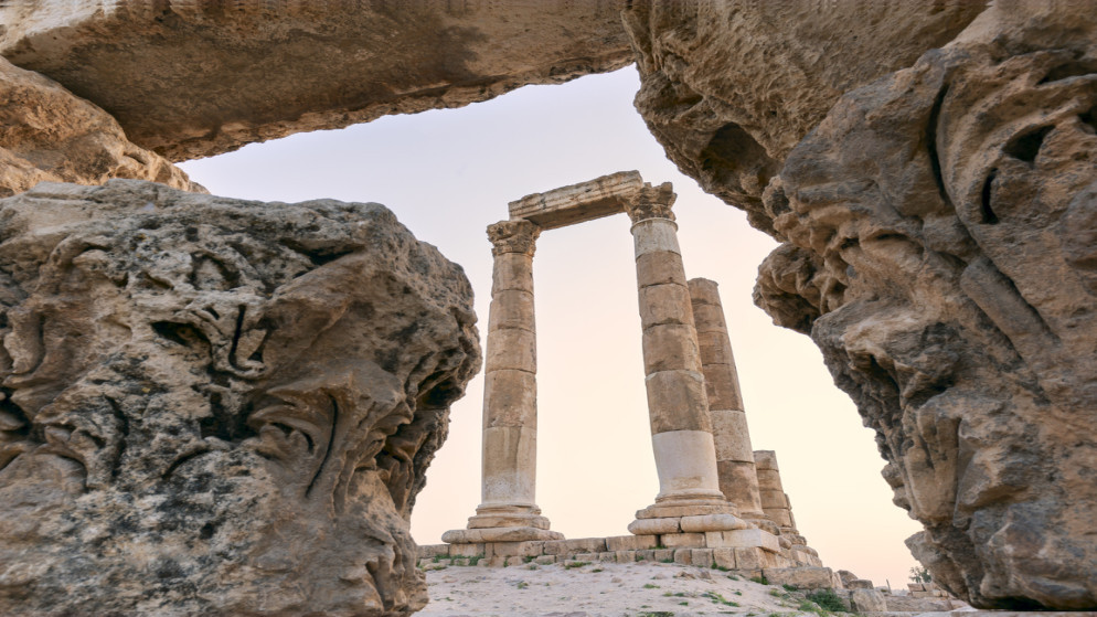 أجواء حارة نسبيا الأحد ومعتدلة حتى الأربعاء