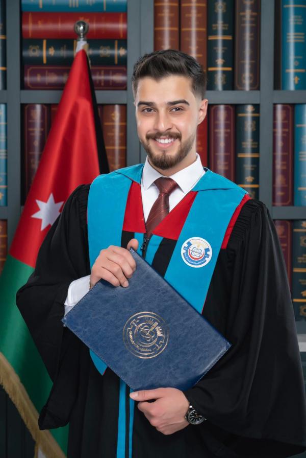 الدكتور خالد وليد الزحراوي  ..  مبارك التخرج