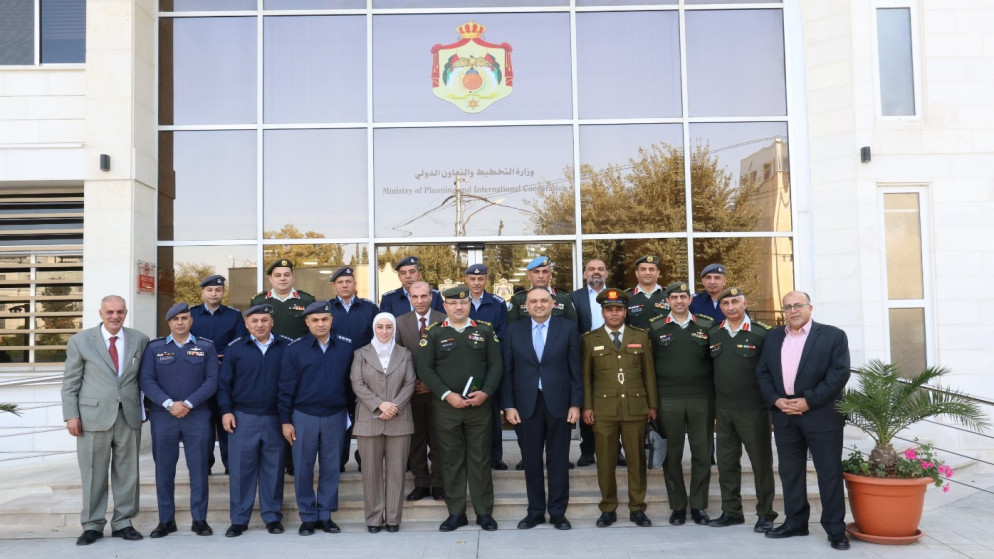 وزارة التخطيط تستقبل عددا من كبار ضباط القوات المسلحة الأردنية