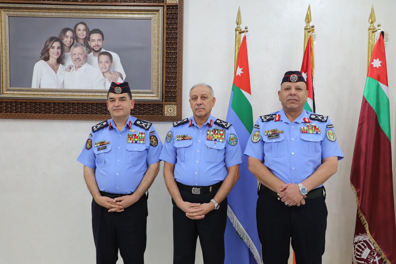 ترفيع الدويري والشرايدة إلى رتبة لواء وإحالتهما إلى التقاعد