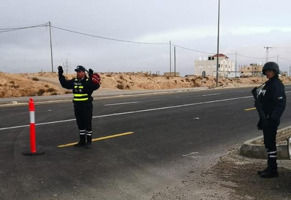 ضبط سائق حافلة حمّل 18 راكبا زيادة 