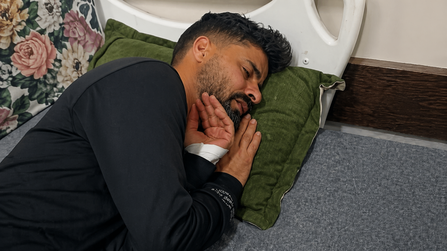 ألم لا تهدئه المسكنات… أحمد المقادمة بين جلطة الدماغ وتعطل العلاج في غزة 