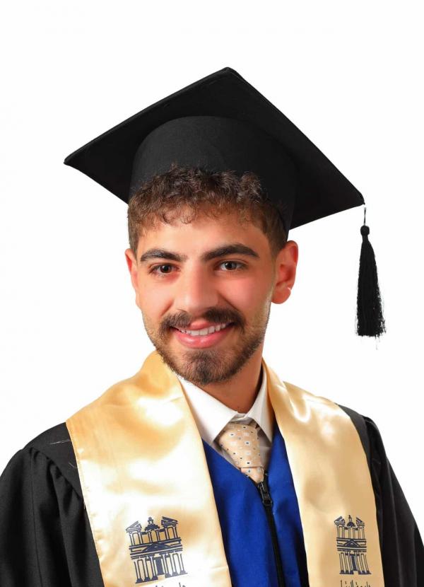 عبدالرحمن محمد القبلاني  ..  مبارك التخرج