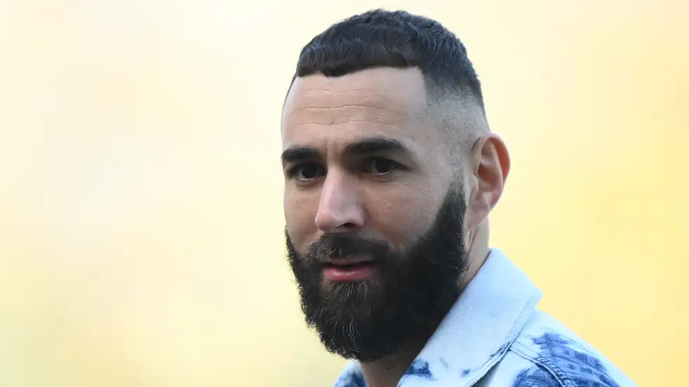 انهيار صفقة انتقال بنزيما إلى الهلال