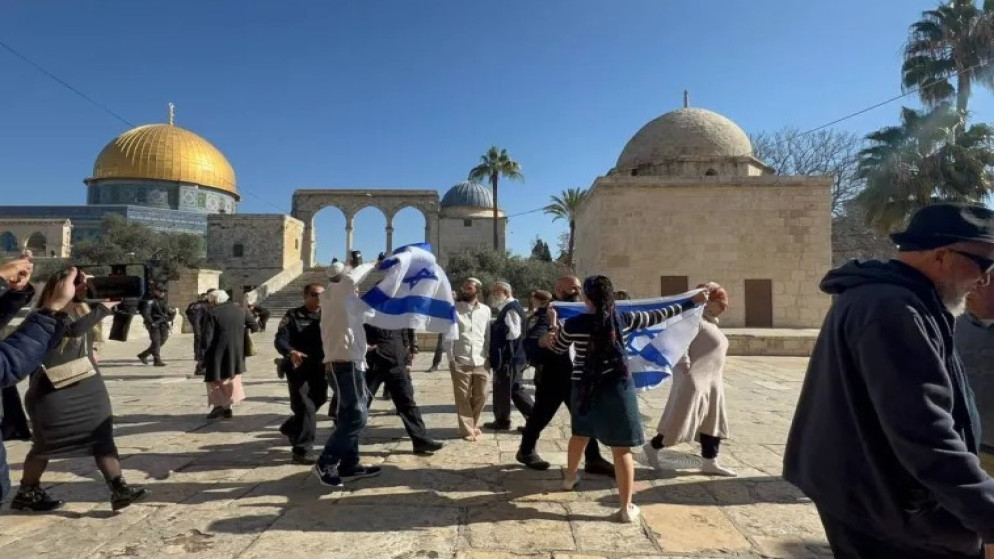 محافظة القدس تحذر من دعوات لاقتحام الأقصى ورفع علم الاحتلال الأربعاء المقبل 
