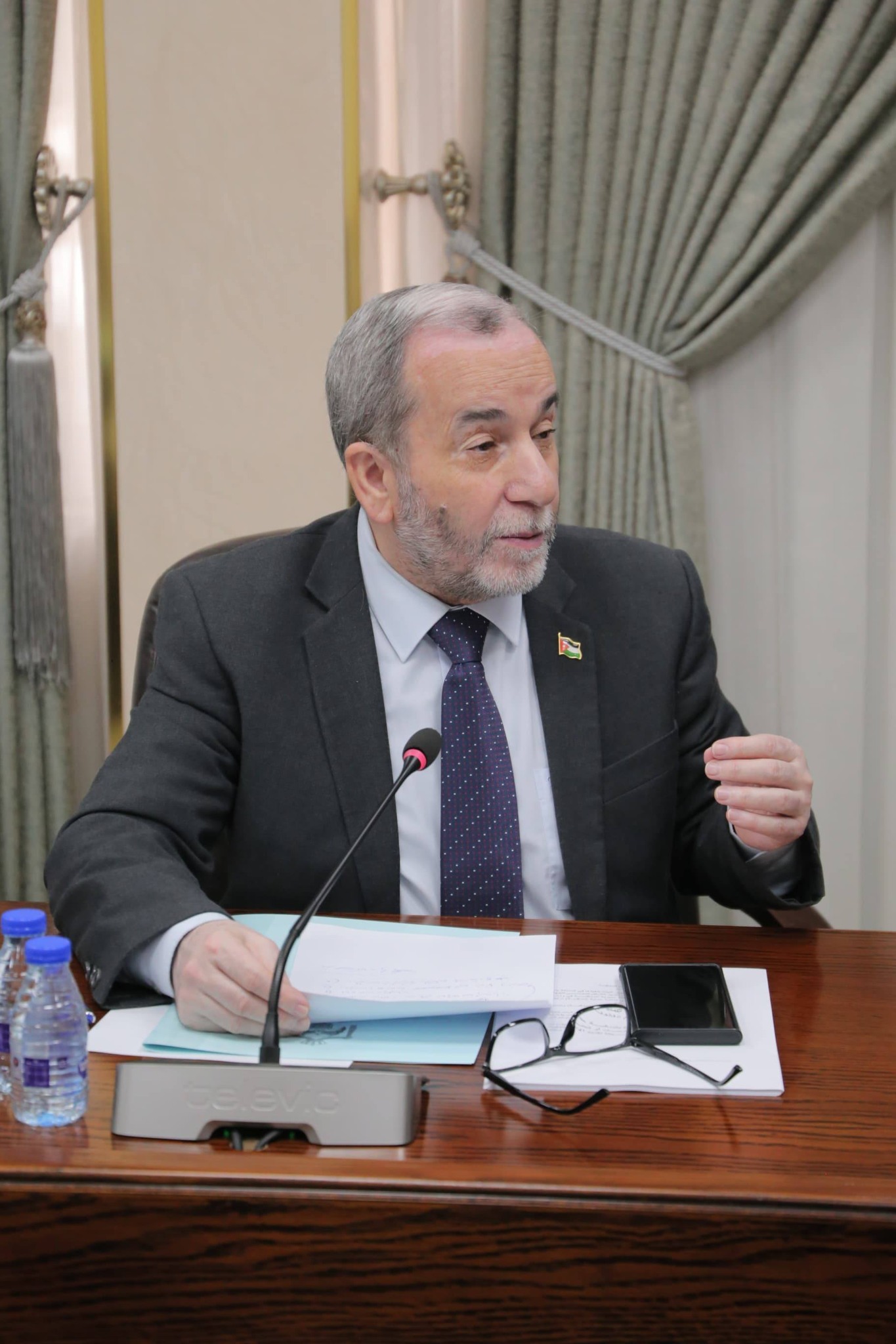 مشوقة يقترح خطة شاملة لمعالجة ديون متعثري صندوق التنمية والتشغيل