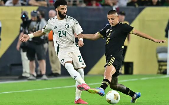 السعودية تودّع الكأس الذهبية على يد المكسيك 