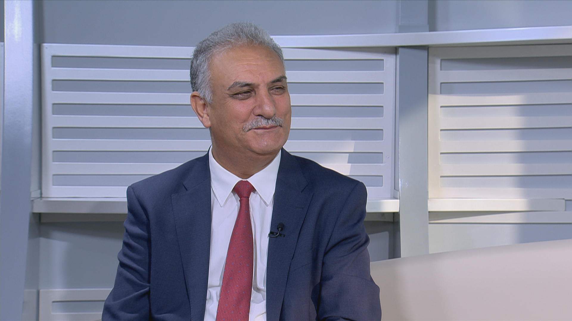 "الصحة النيابية": تخفيض ضريبة على السجائر الإلكترونية يشجع على التدخين