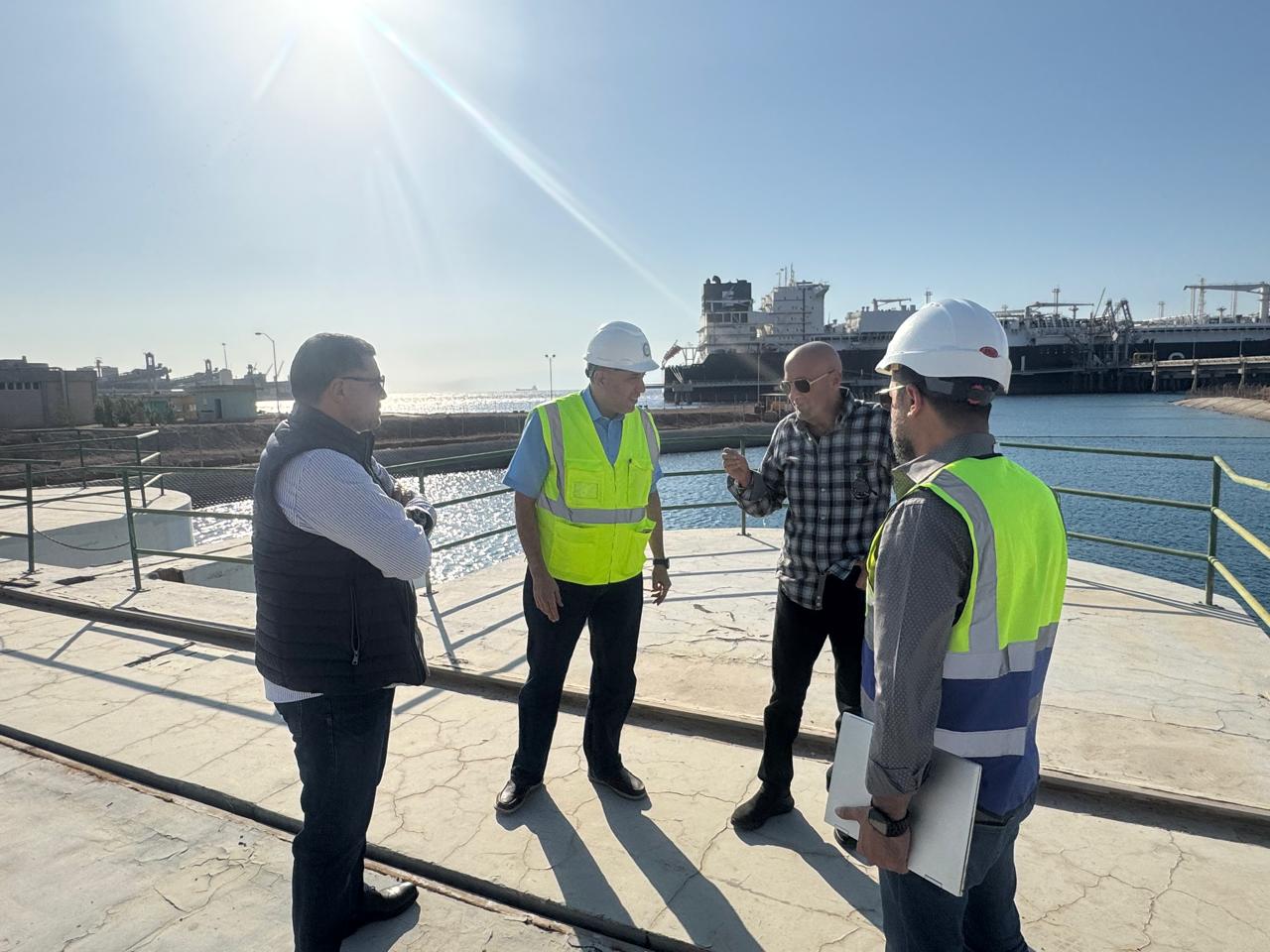 وزير المياه يطلع على مأخذ الناقل الوطني الجديد 