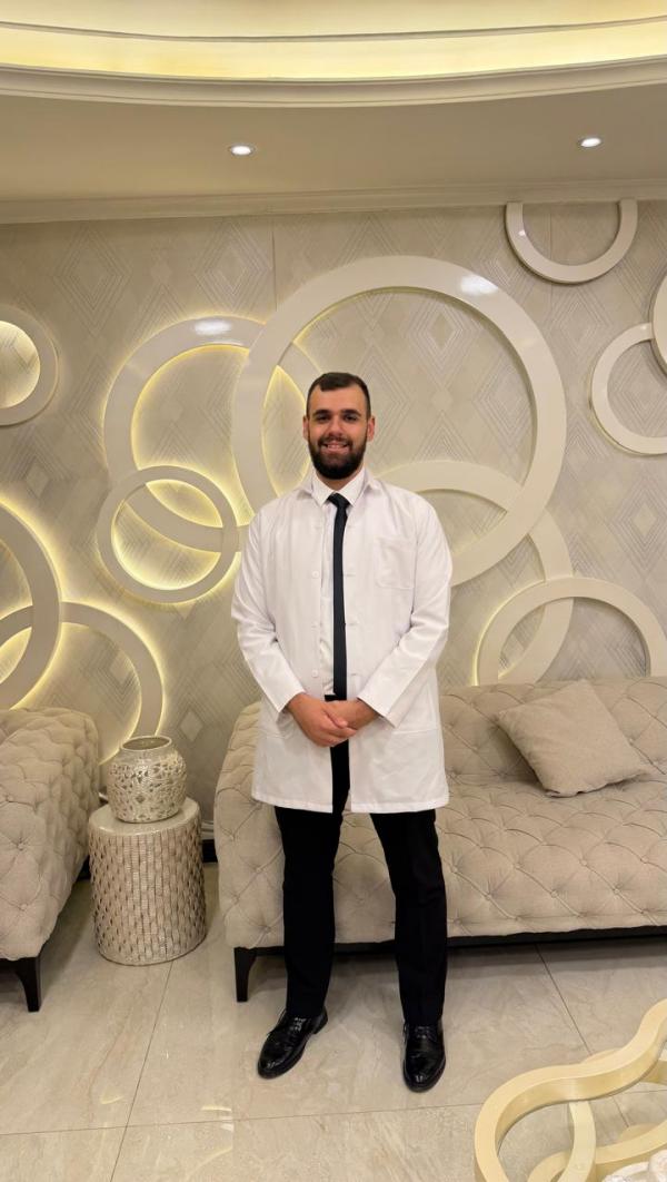 الدكتور سيف خالد وليد المناصرة  ..  مبارك التخرج من جامعة العلوم والتكنولوجيا