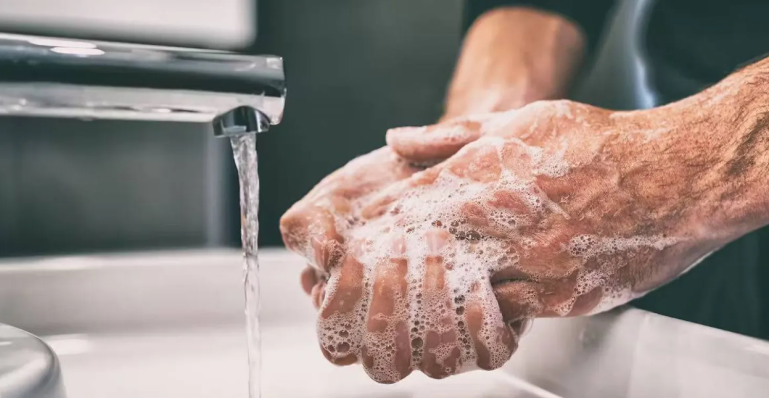 4 أخطاء شائعة في غسل اليدين