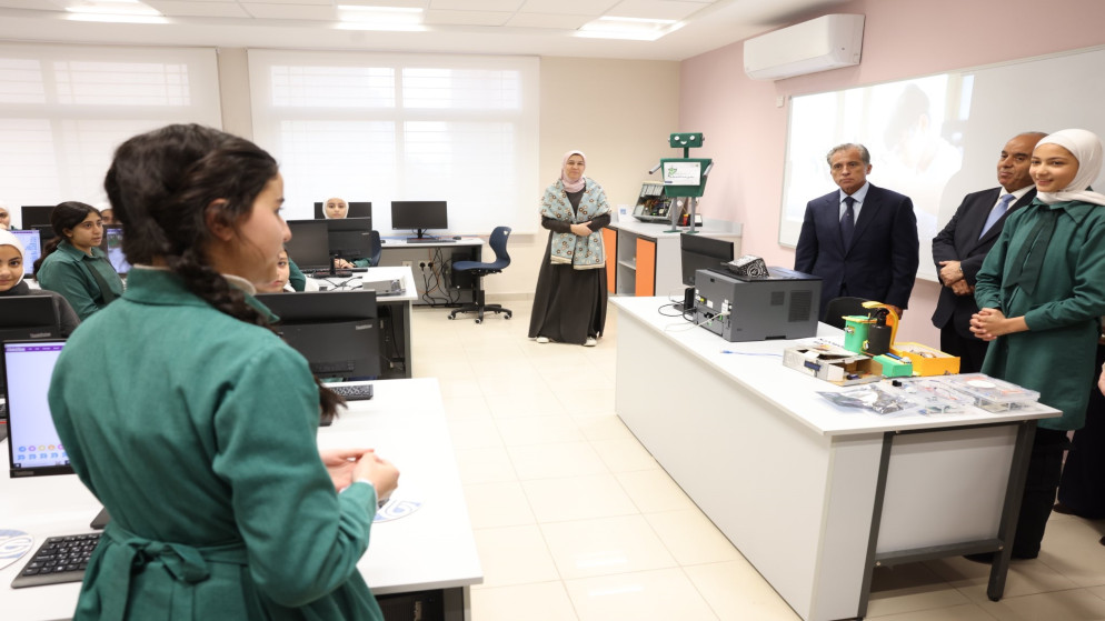 حسّان يدعو لتزويد الطلبة بأدوات الذكاء الاصطناعي وآليات جمع البيانات الرقمية