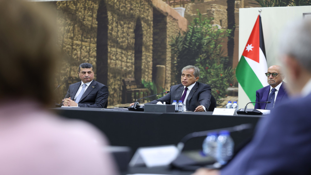 حسان: الأردنيون يقفون مع الشعب الفلسطيني ..  ونحن نسجل بطولاتنا بهدوء