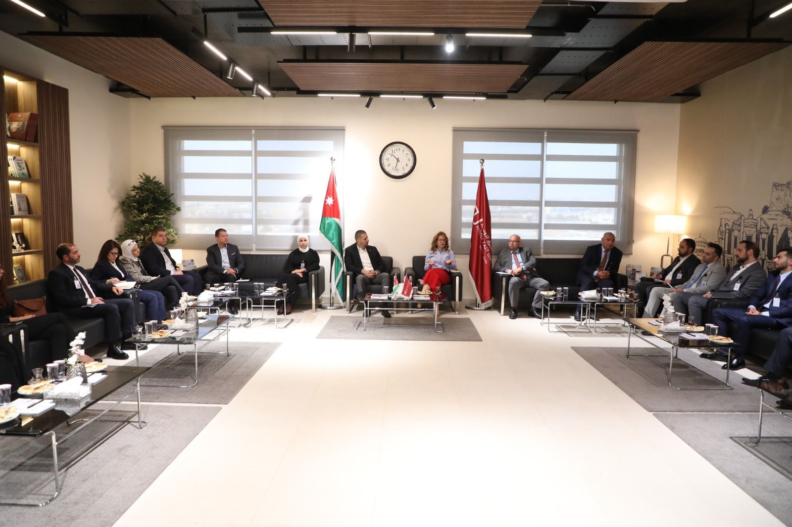 الشرق الأوسط" تلتقي أعضاء هيئة تدريسية مبتعثين وتناقش مسارات التطور المقبلة