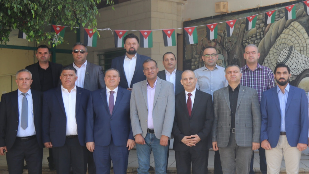 السفير الأردني في فلسطين يزور المستشفى الميداني الأردني نابلس/6