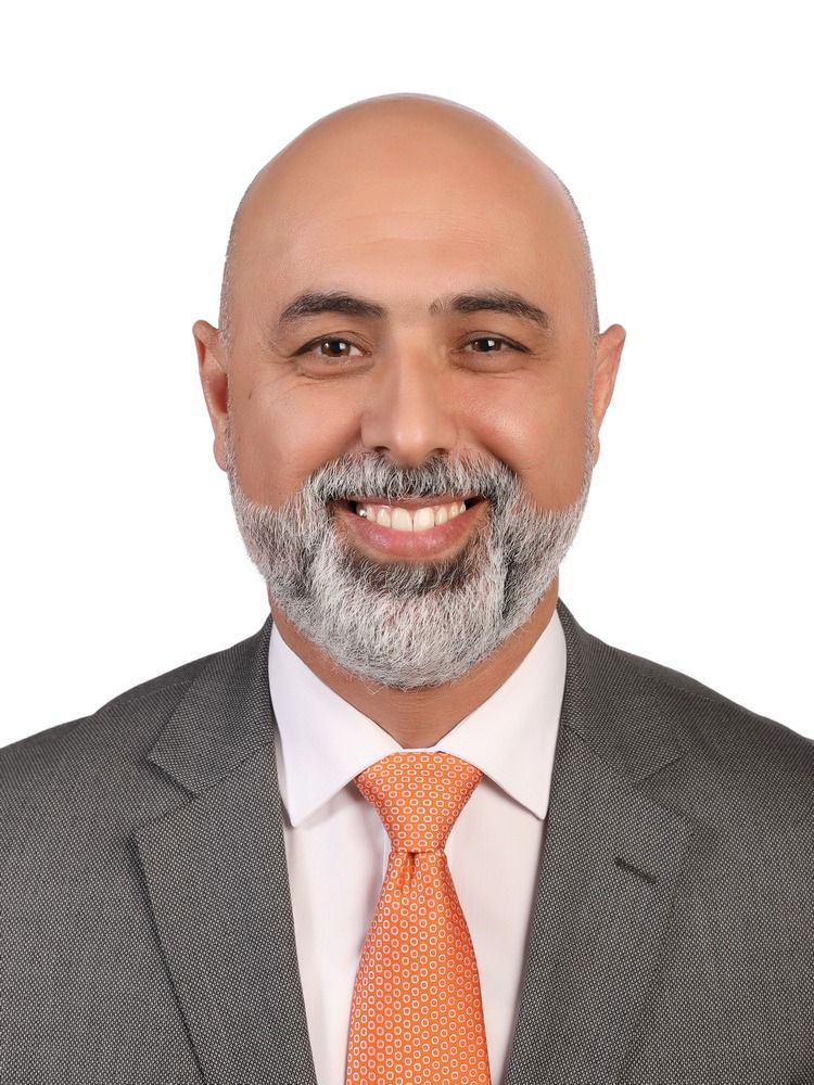 حتى لا يبيعوا التاريخ بترند، والبطولات ببوست 
