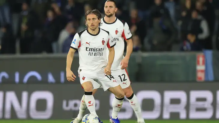 مودريتش ينقذ ميلان من ورطة بيزا بلمسة فنان