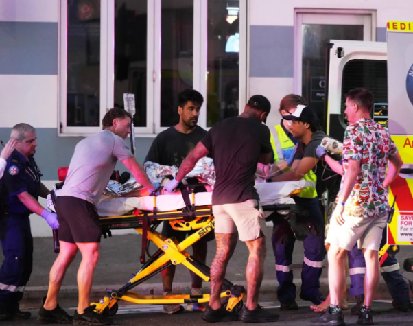 قتلى وجرحى في إطلاق نار خلال احتفالات يهودية بأستراليا 