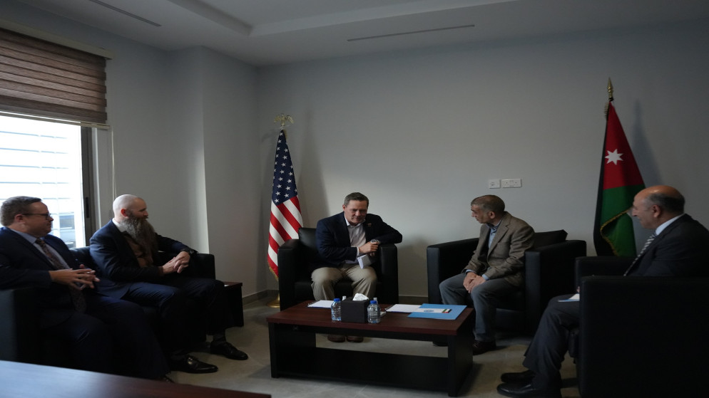 السفير الأميركي والتز يشيد بشراكة الأردن في دعم الفلسطينيين