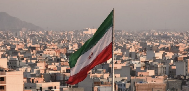 لماذا جاء الهجوم على إيران السبت ونهارا وليس ليلا كالمعتاد؟