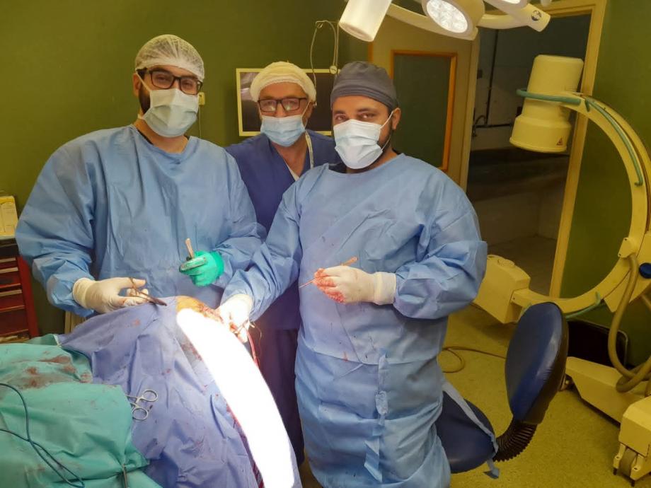 قصة نجاح سطّرها الطبيب "الهوبي" في غزة  