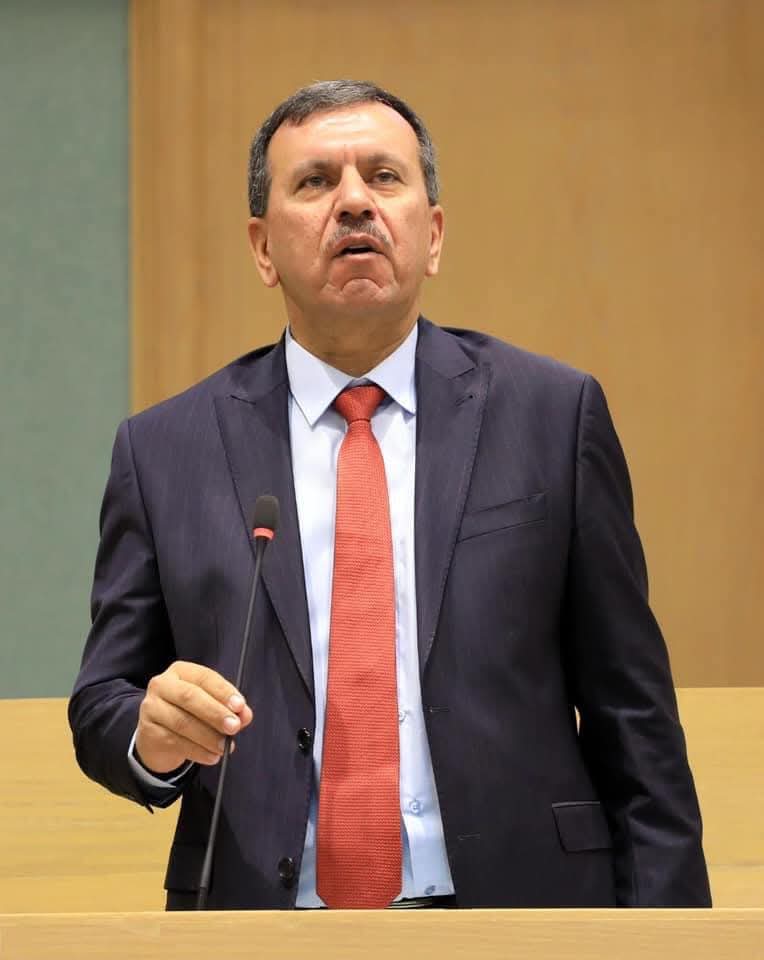 النائب عياش يدعو لتشديد الرقابة على المطاعم الشعبية قرب المدارس بعد حادثة تسمم في إربد