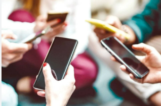 الدقائق المستخدمة عبر "الاتصالات المتنقلة" تتجاوز 6.66 مليار دقيقة