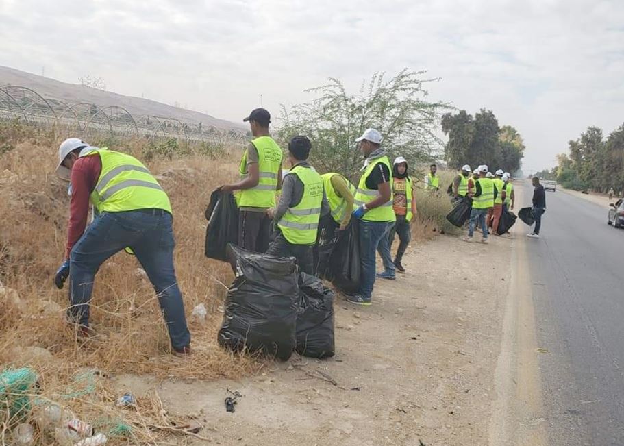 عطاء النظافة  في الزرقاء يثير الجدل بين البلدية والأهالي ..  وعيون المواطنين على التنفيذ لا التصريحات
