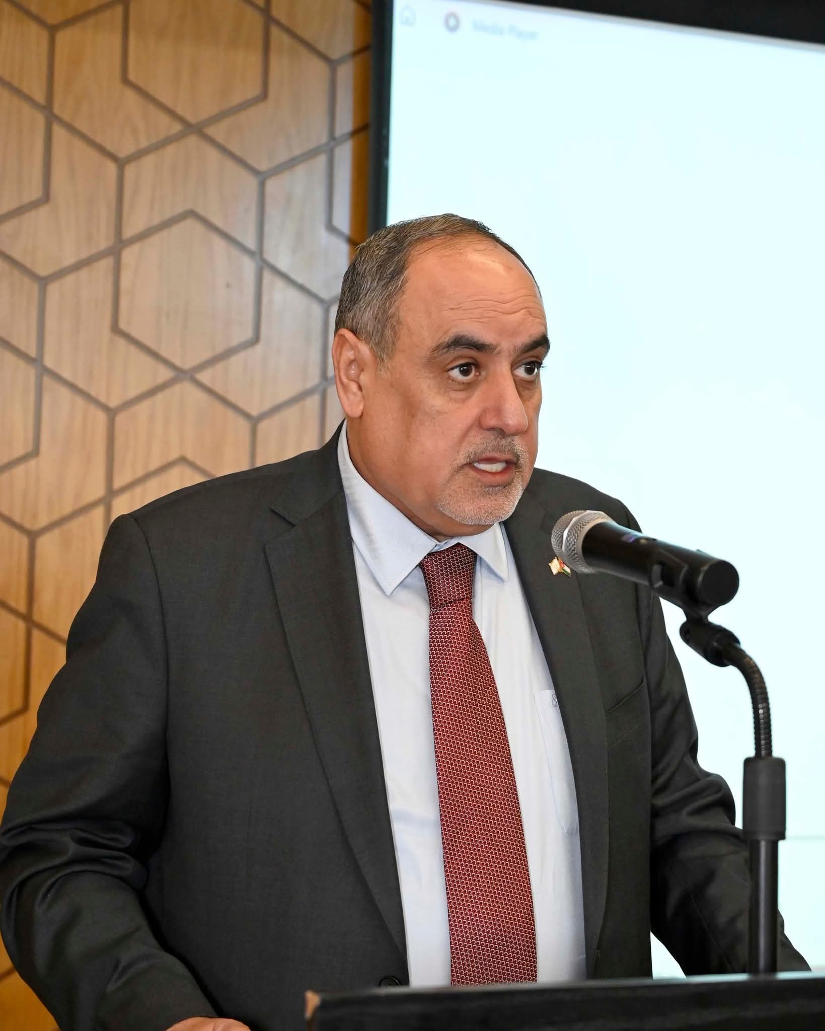 اتحاد العمال يطالب برفع الحد الأدنى للأجور 30 دينارا 