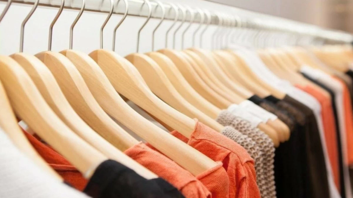 الألبسة متوفرة والأسعار مستقرة رغم تعطل الشحن الجوي