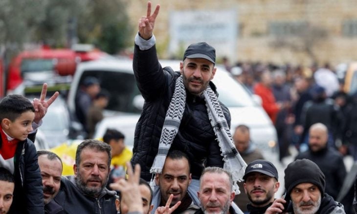 نادي الأسير: إسرائيل اعتقلت 40 فلسطينيا محررا بصفقة التبادل الأخيرة