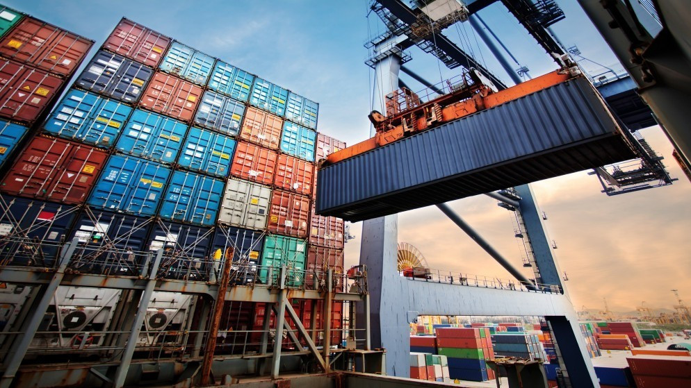 صادرات المملكة الصناعية تنمو 2.6 % بالربع الأول 