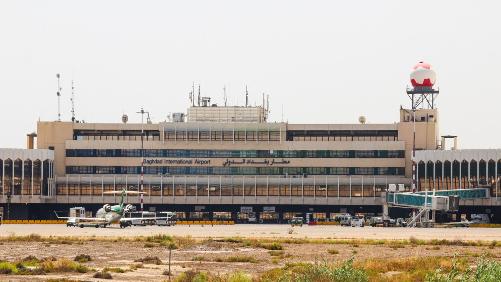 العراق يغلق مجاله الجوي ويوقف حركة الطيران في جميع المطارات