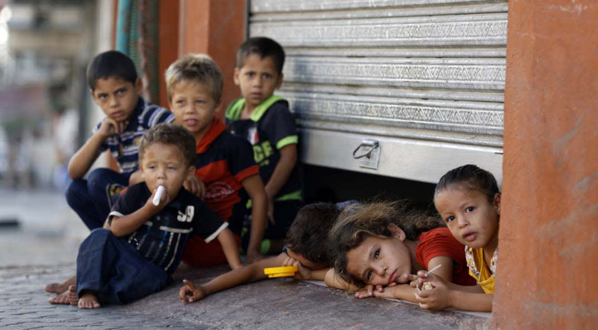 "مصائد الموت" ..  مجوعون يرفضون المساعدات تحت النار في غزة 