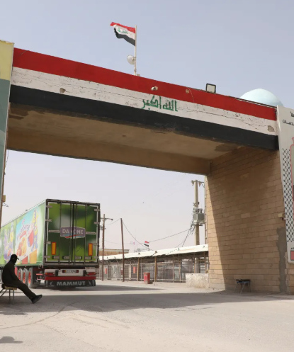 العراق يغلق معبر الشلامجة الحدودي بعد غارات أسفرت عن مقتل شخص