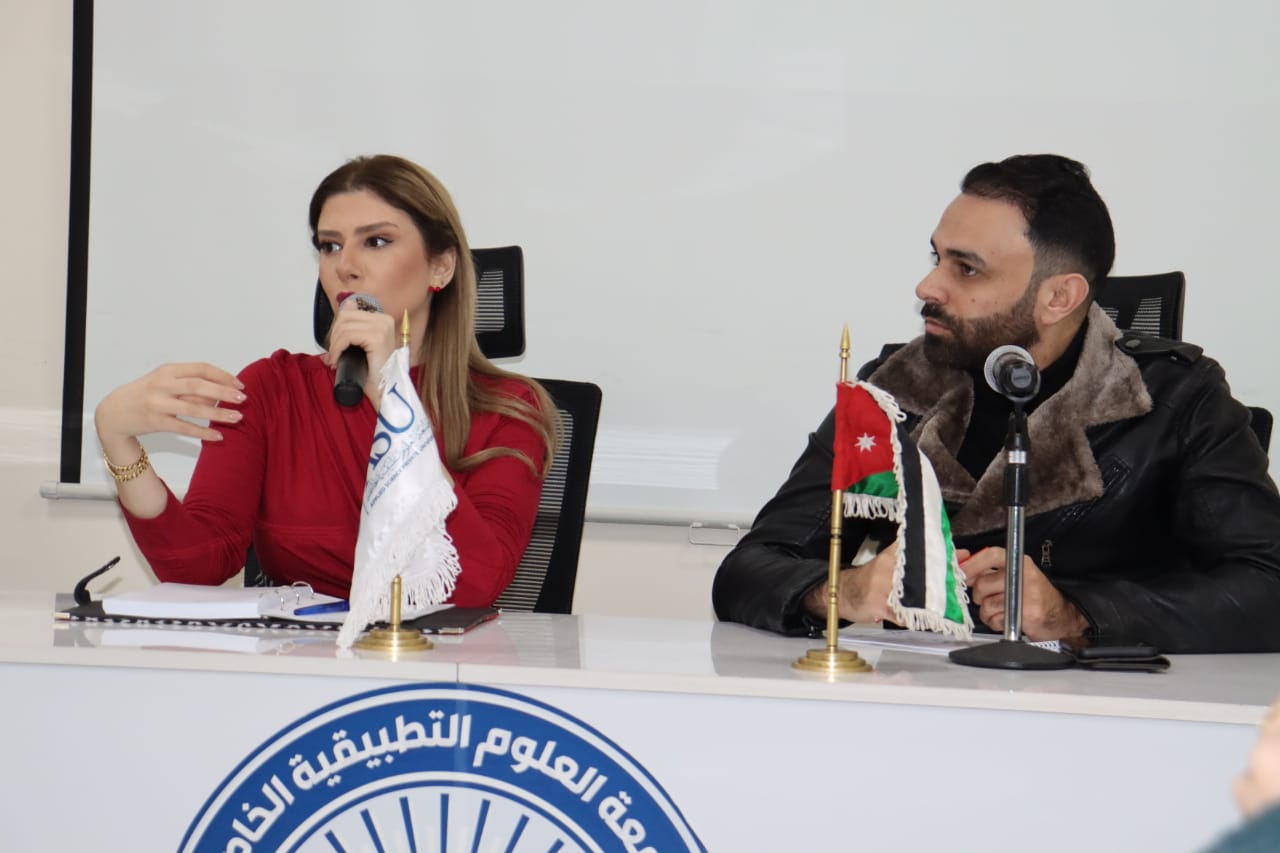 العلوم التطبيقية تستضيف الإعلامية كاثي فراج في لقاء حواري مع طلبة الإعلام الرقمي