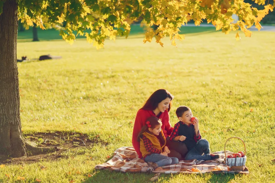 6 نتائج غير متوقعة لعدم حرصك على خروج طفلك بشكل يومي من المنزل