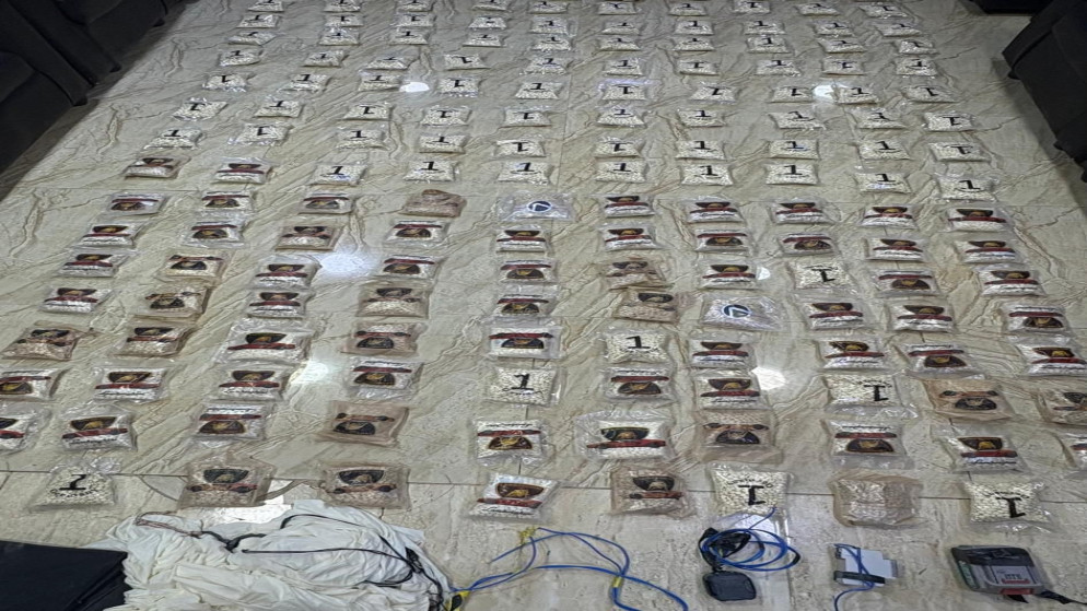 الجيش يحبط 10 محاولات تهريب كميات كبيرة من المواد المخدرة بواسطة بالونات