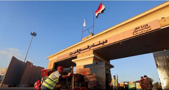 وفد أمريكي يزور معبر رفح ومصر تقول: هذا هو "الخط أحمر" أمام إسرائيل