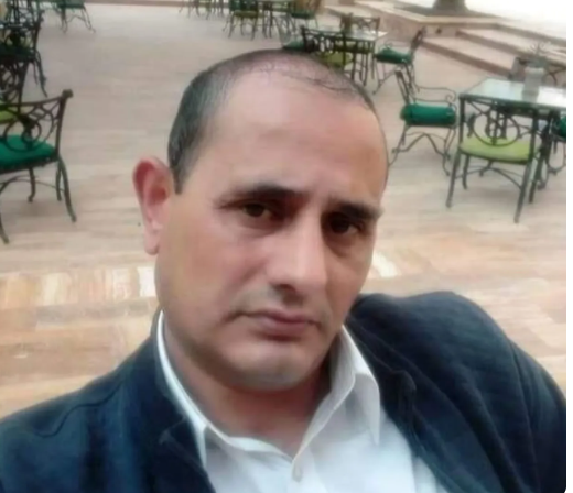 أردني يجد ٤ آلاف دينار ويعيدها لصاحبها الذي يعمل في شركة توصيل