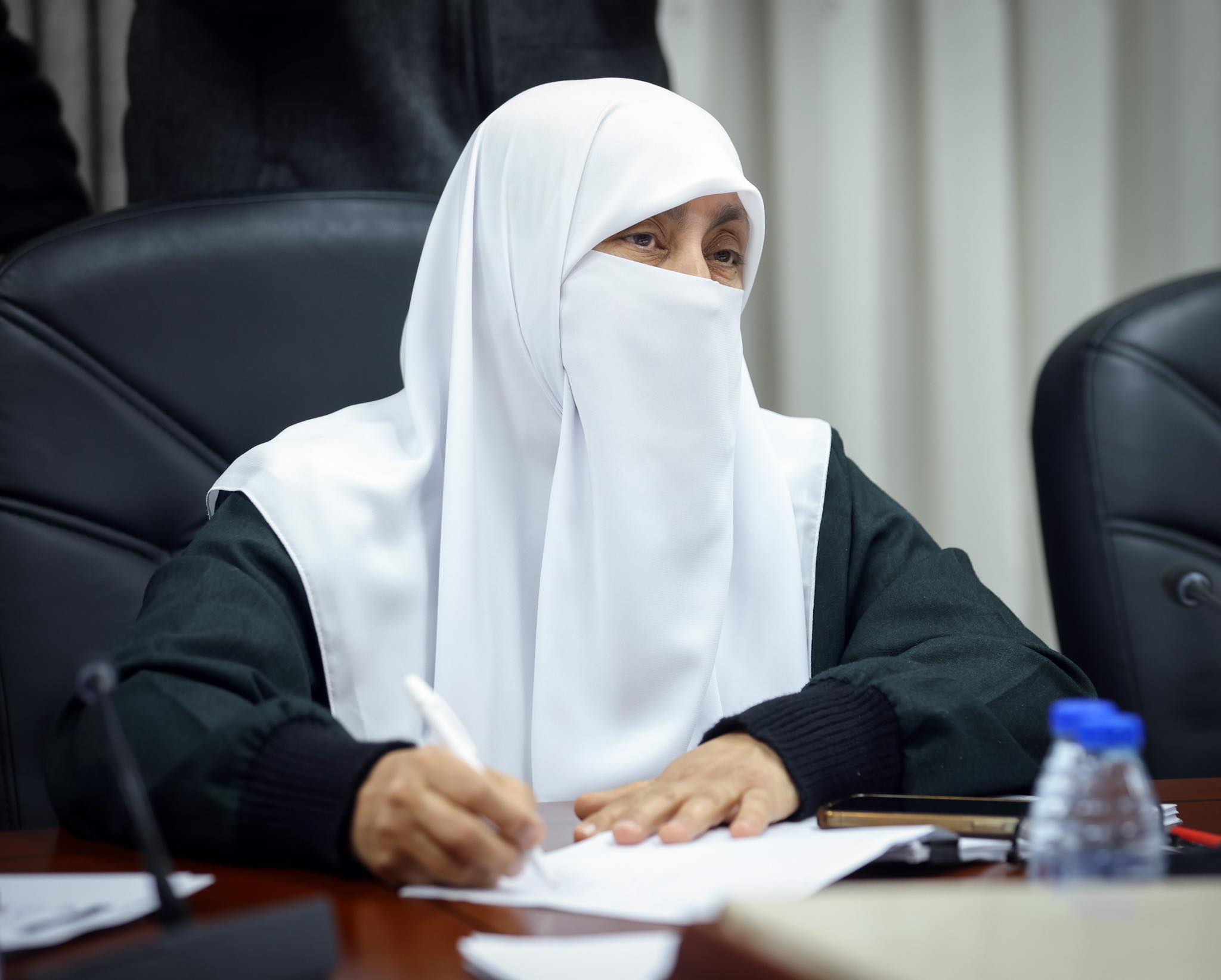 العتوم: تساؤلات نيابية حول أوضاع طلبة التوجيهي الأردنيين في مصر