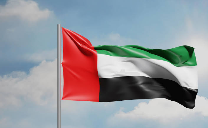 الإمارات: وقف جميع الأنشطة والتبادلات التجارية والمعاملات المالية مع إيران